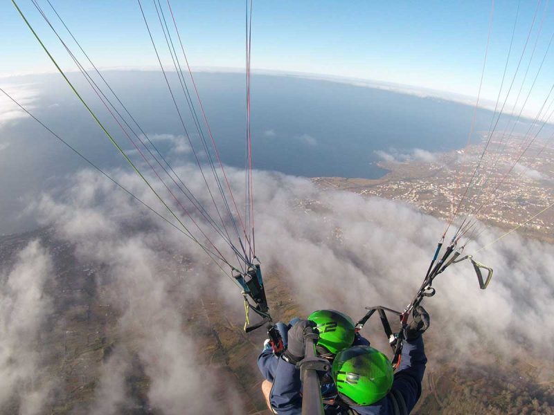 Paragliding flight from el Teide